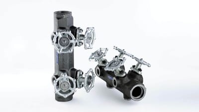 Steam trap manifolds and insulation jackets
